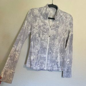 Lululemon Define Jacket, size 6, hardly worn